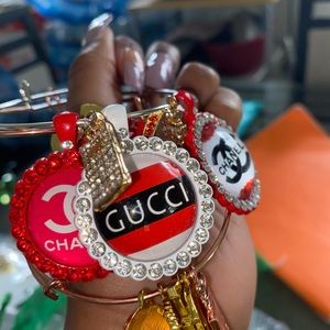 Charm bracelet VENDOR